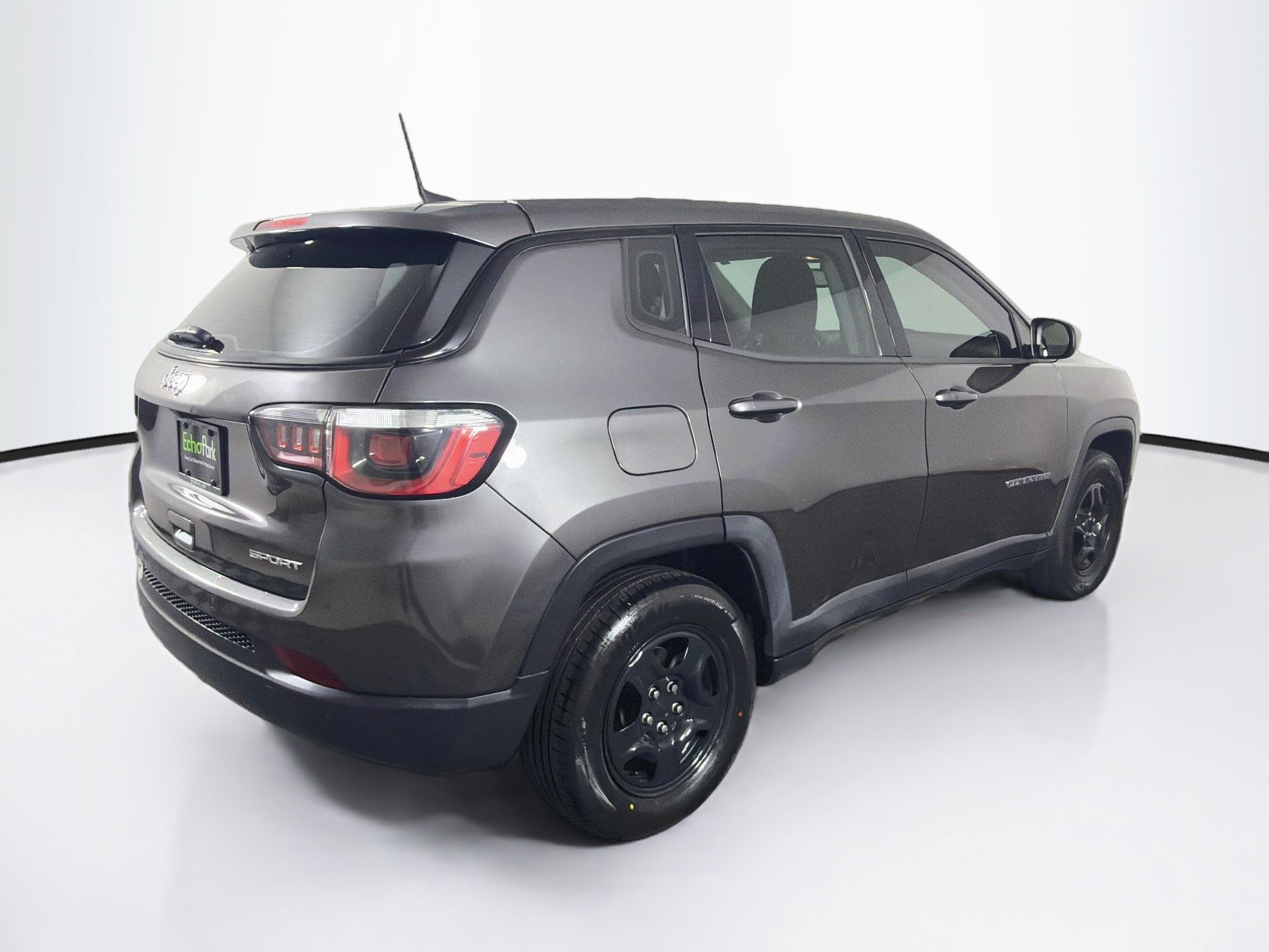 Used 2019 Jeep Compass Sport w/ Tech Group FWD image 9