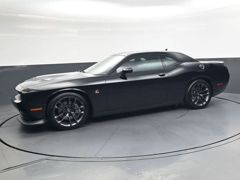 Used 2021 Dodge Challenger R/T Scat Pack image 7