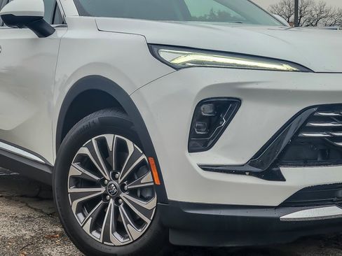 Certified 2024 Buick Envision Preferred image 3