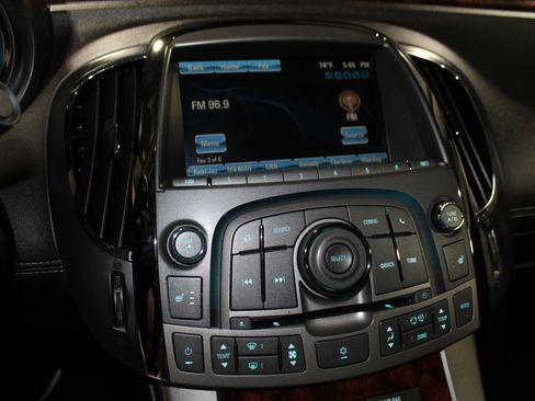 Used 2012 Buick LaCrosse Premium FWD image 15