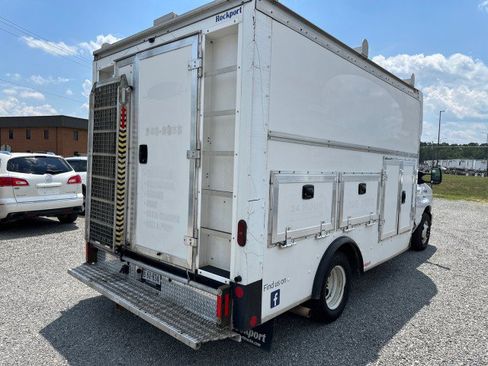 Used 2019 Ford E-350 and Econoline 350 Super Duty w/ Power Windows & Locks Group RWD image 7