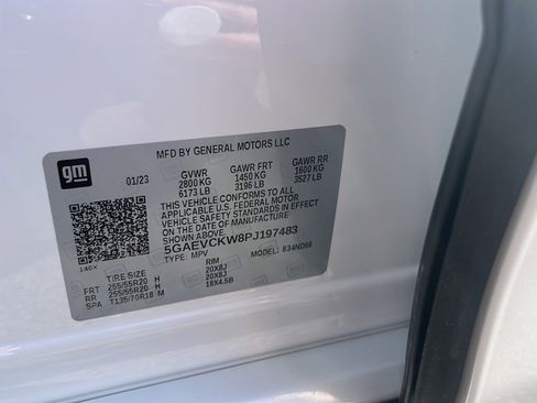 Used 2023 Buick Enclave Avenir w/ Avenir Technology Package image 27