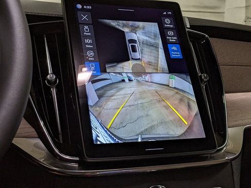 New 2026 Volvo XC90 B6 Ultra image 23