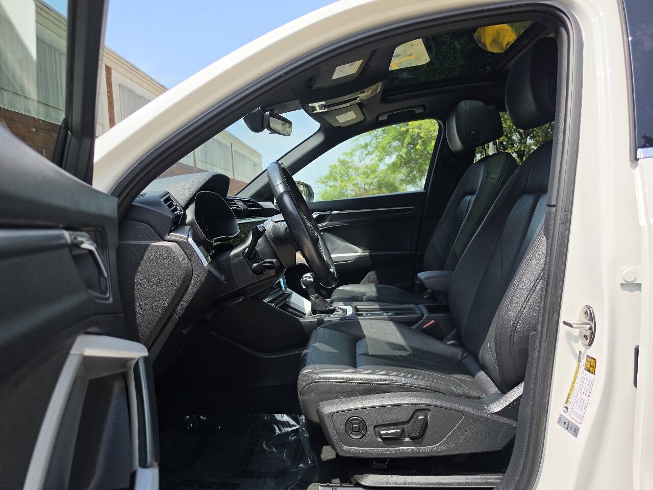 Used 2021 Audi Q3 2.0T Premium AWD/4WD image 7