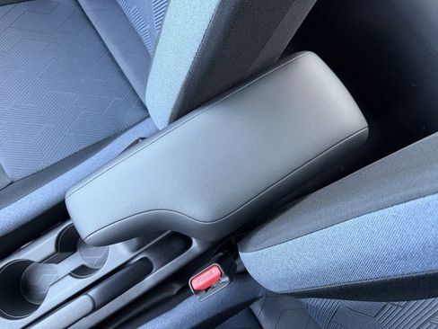 New 2025 Nissan Versa SV w/ Trunk Package image 30