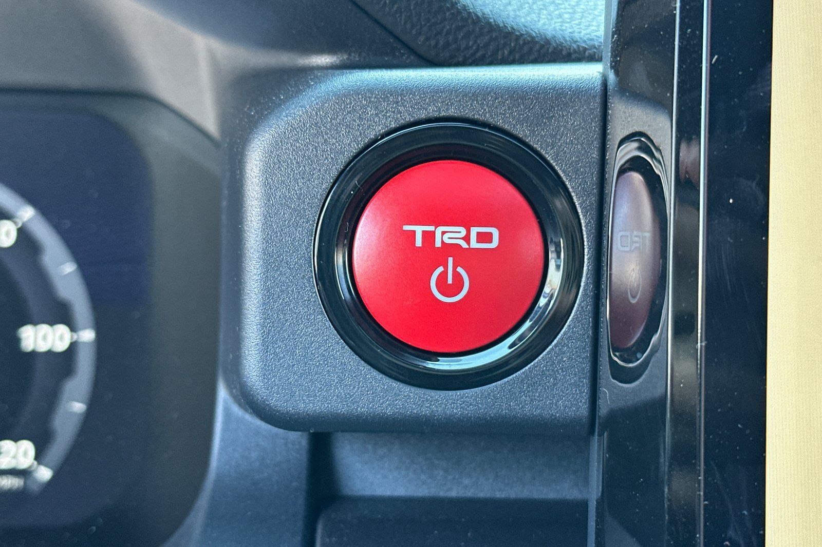 New 2026 Toyota 4Runner TRD Off-Road Premium w/ Tow Technology Package AWD/4WD image 47