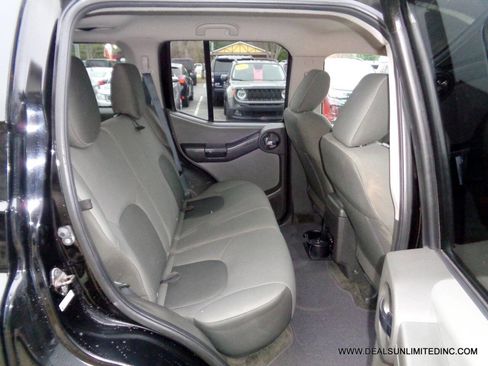 Used 2014 Nissan Xterra S AWD/4WD image 15