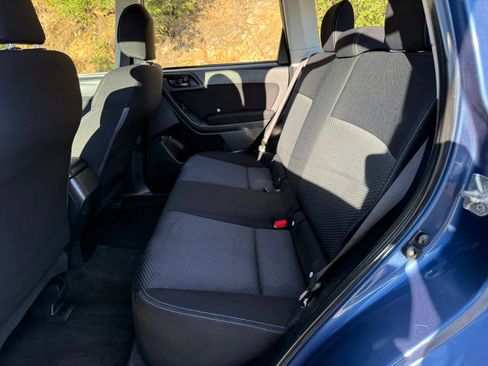Used 2014 Subaru Forester 2.5i AWD/4WD image 16