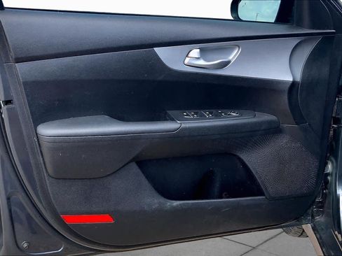 Certified 2023 Kia Forte LXS w/ LXS Technology Package FWD image 22