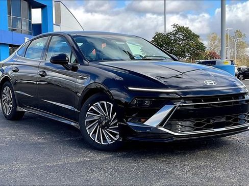 New 2026 Hyundai Sonata SEL image 1