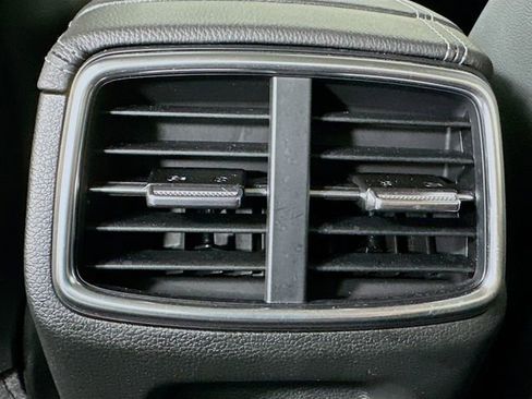Certified 2026 Genesis G70 2.5T RWD image 25