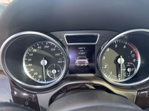 Used 2015 Mercedes-Benz ML 350 4MATIC image 4