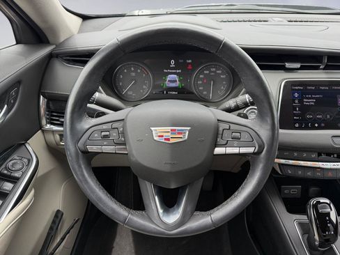 Used 2023 Cadillac XT4 Premium Luxury w/ Technology Package FWD image 22
