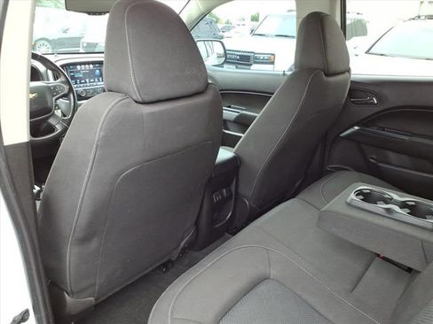 Used 2017 Chevrolet Colorado LT image 17