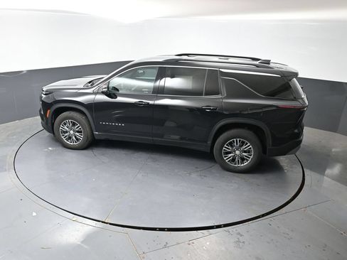 Used 2024 Chevrolet Traverse LT FWD image 20