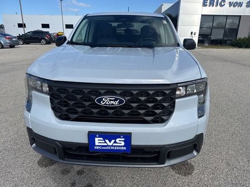 New 2025 Ford Maverick XLT w/ XLT Luxury Package image 8