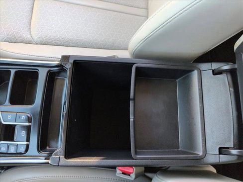 Used 2021 Kia Sorento EX image 15