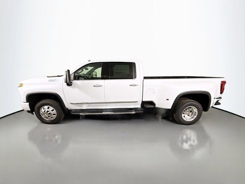 New 2026 Chevrolet Silverado 3500 High Country w/ High Country Premium Package image 4