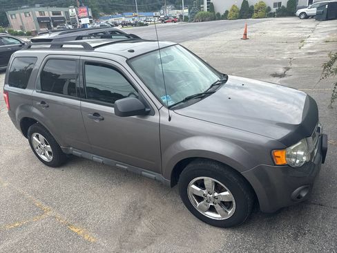 Used 2012 Ford Escape XLT AWD/4WD image 3