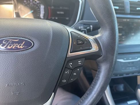 Used 2015 Ford Fusion SE w/ Equipment Group 202A image 12