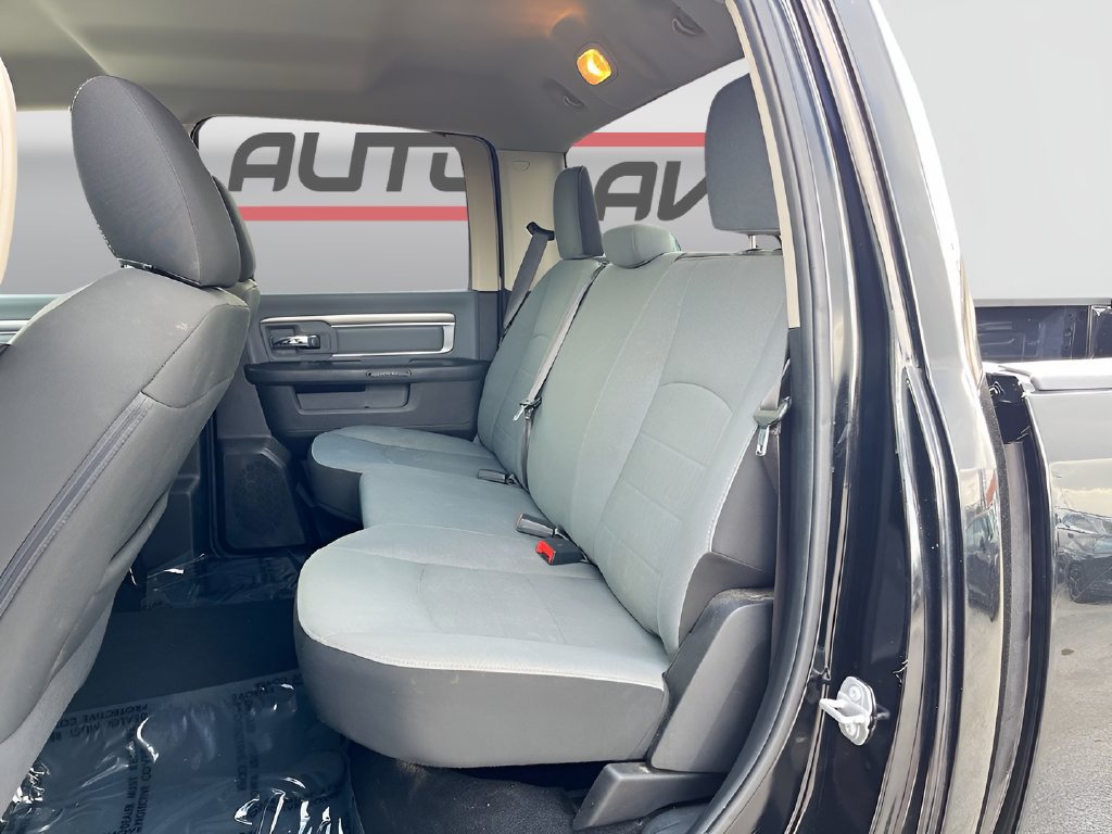 Used 2021 RAM 1500 Classic SLT AWD/4WD image 22