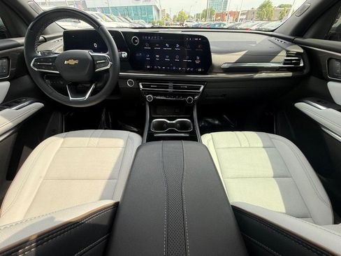 Used 2025 Chevrolet Traverse High Country w/ LPO, Floor Liner Package AWD/4WD image 18