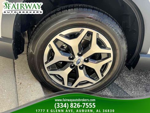 Used 2024 Subaru Forester Premium AWD/4WD image 35