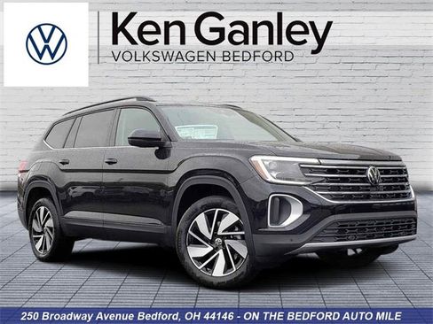 New 2026 Volkswagen Atlas SE image 1