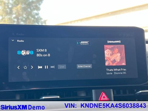 Used 2025 Kia Carnival SX Prestige image 32