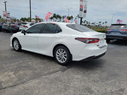 Used 2024 Toyota Camry LE FWD image 9