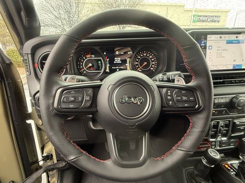 Used 2026 Jeep Wrangler Moab image 13