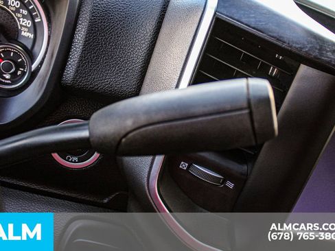 Used 2024 RAM 3500 Big Horn image 28