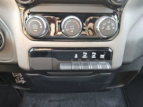 New 2026 RAM 1500 Tradesman AWD/4WD image 19