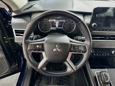 Used 2022 Mitsubishi Outlander SE FWD image 15