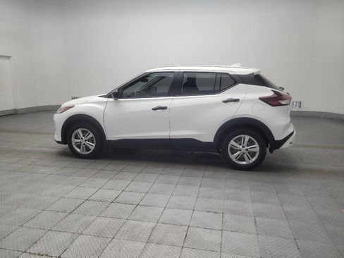 Used 2024 Nissan Kicks S FWD image 3