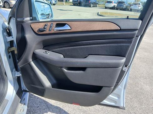 Used 2015 Mercedes-Benz ML 350 2WD image 17