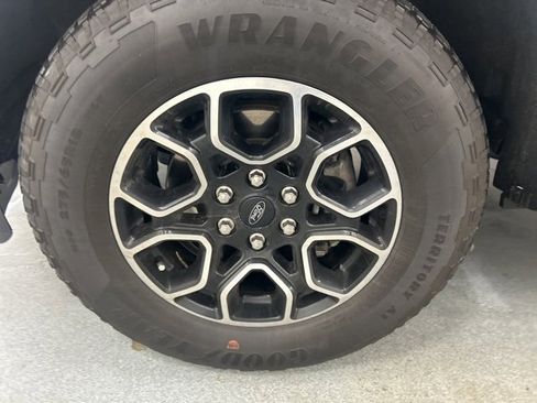 Used 2023 Ford F150 Lariat w/ FX4 Off-Road Package image 27