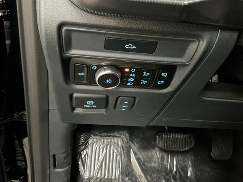 New 2026 Ford F150 Lariat w/ Equipment Group 502A High image 23