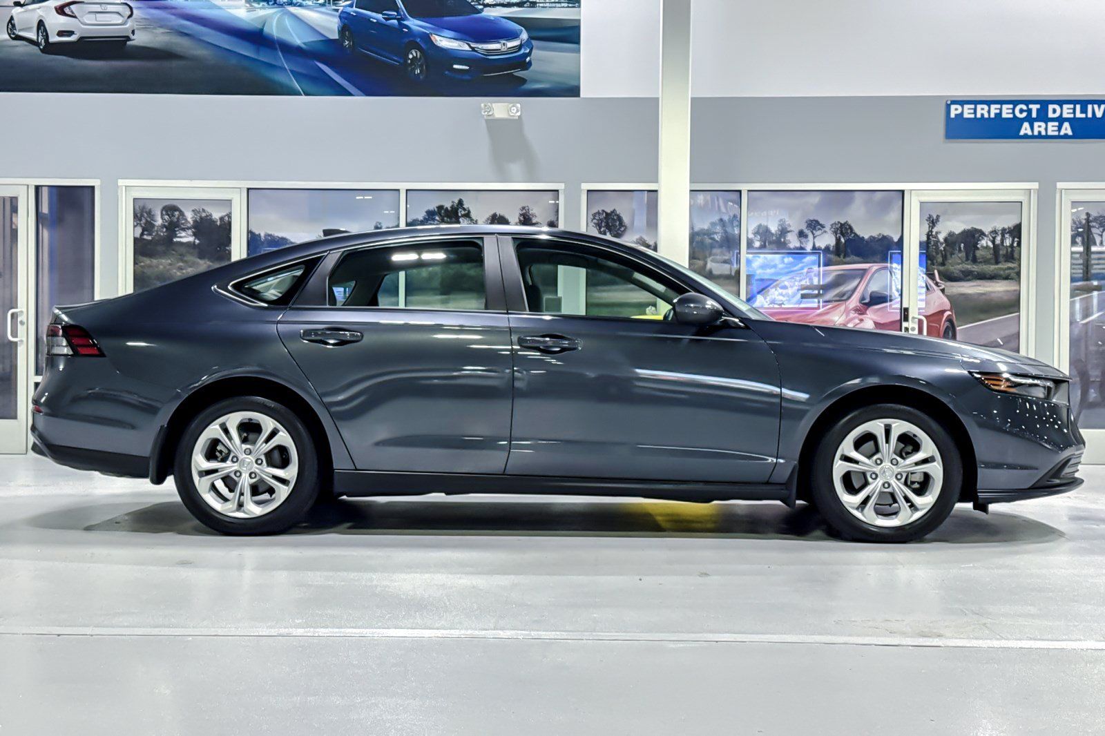 Used 2025 Honda Accord LX image 8