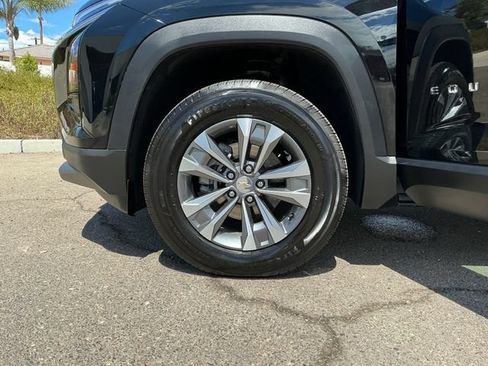 Used 2026 Chevrolet Equinox LT FWD image 27