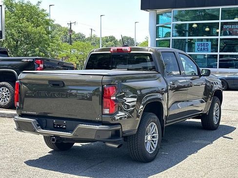 Used 2024 Chevrolet Colorado LT w/ LT Convenience Package III RWD image 2
