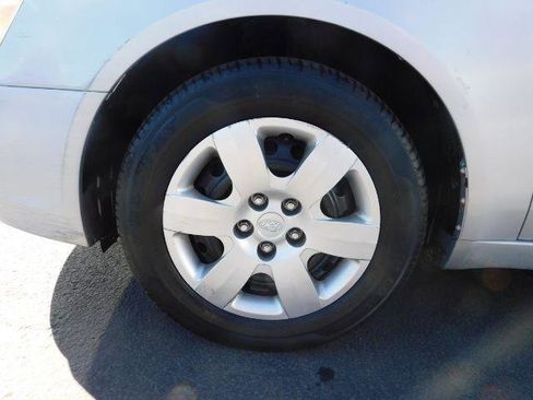 Used 2010 Hyundai Sonata GLS image 9