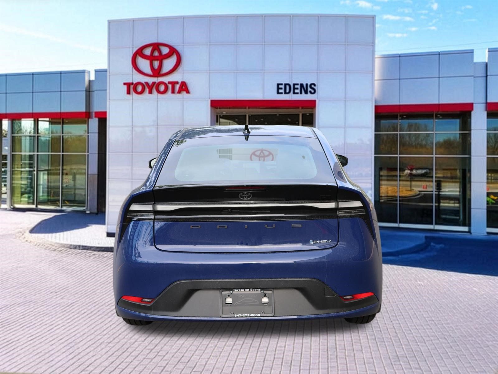 Certified 2026 Toyota Prius Plug-In Hybrid FWD image 4