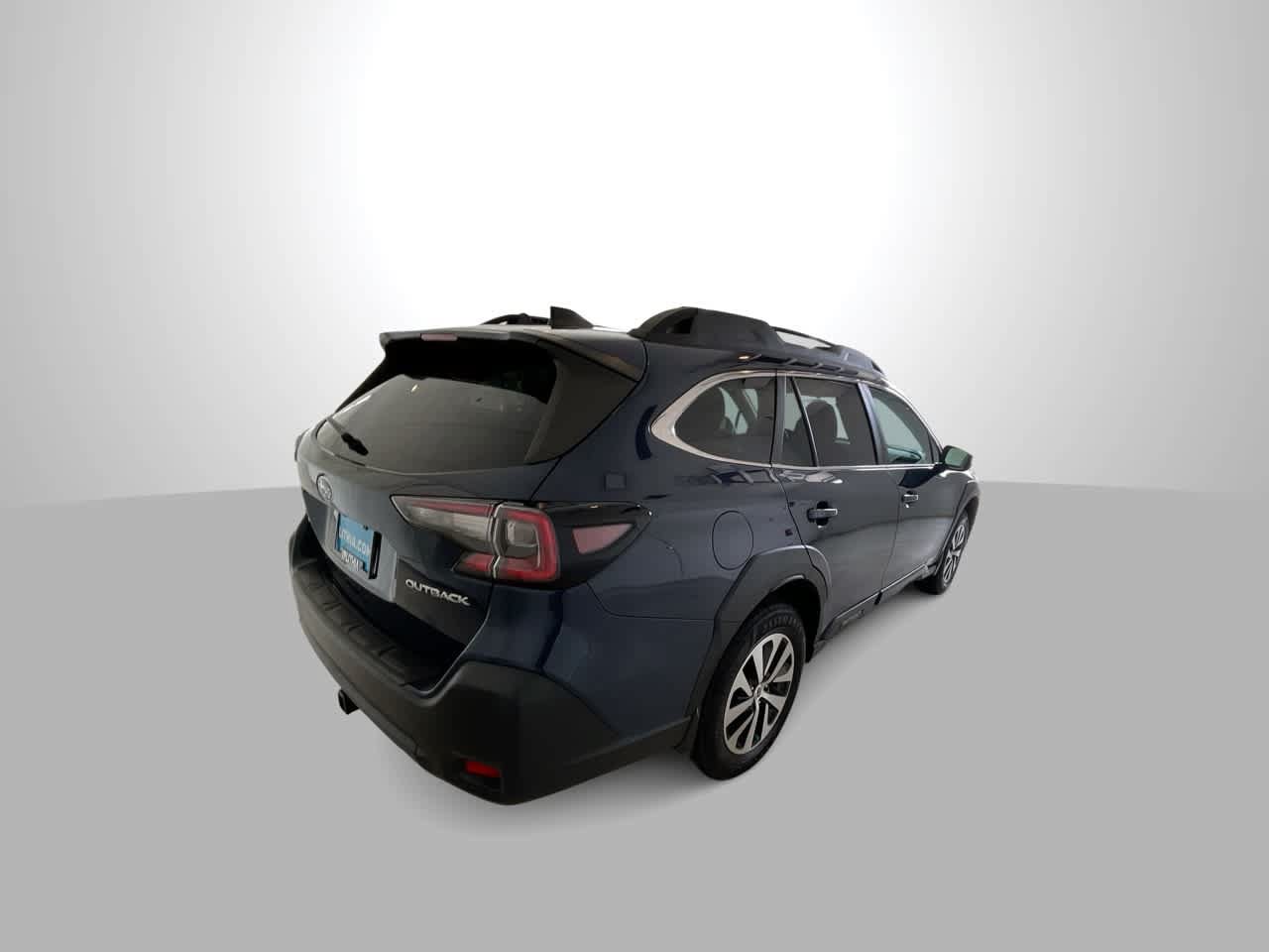 Used 2024 Subaru Outback Premium AWD/4WD image 8