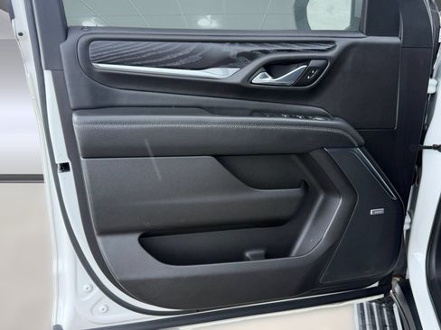 Used 2021 GMC Yukon XL Denali w/ Denali Premium Package RWD image 14