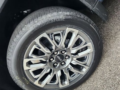 New 2026 GMC Sierra 1500 Denali Ultimate image 25