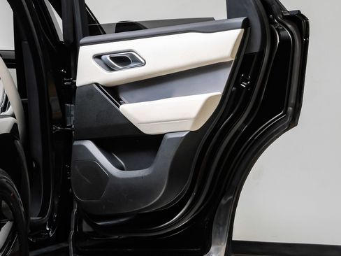 Used 2023 Land Rover Range Rover Velar R-Dynamic S image 47