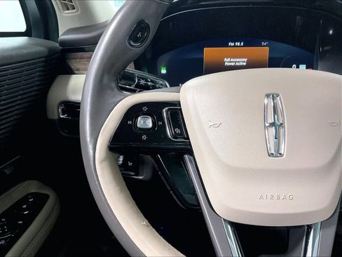 Used 2022 Lincoln Corsair Reserve w/ Equipment Group 201A image 23