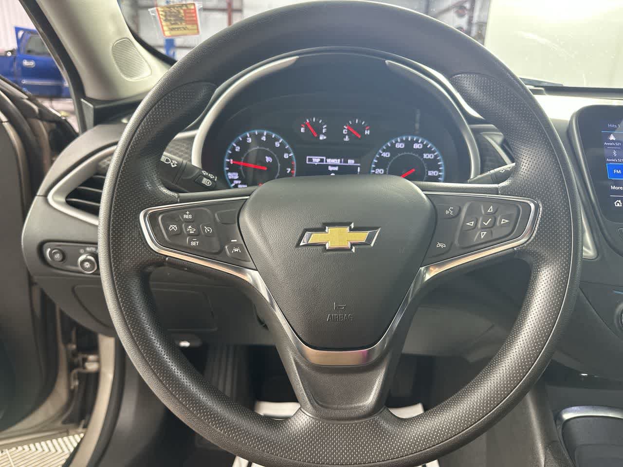 Used 2024 Chevrolet Malibu LT FWD image 14