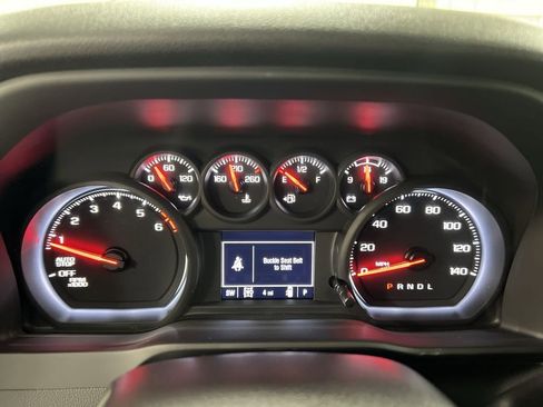 Used 2023 Chevrolet Silverado 1500 Custom image 11